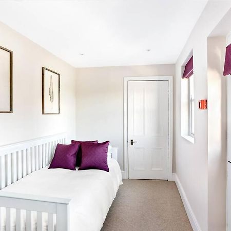 Central Harrogate Townhouse Apartment With Parking Εξωτερικό φωτογραφία