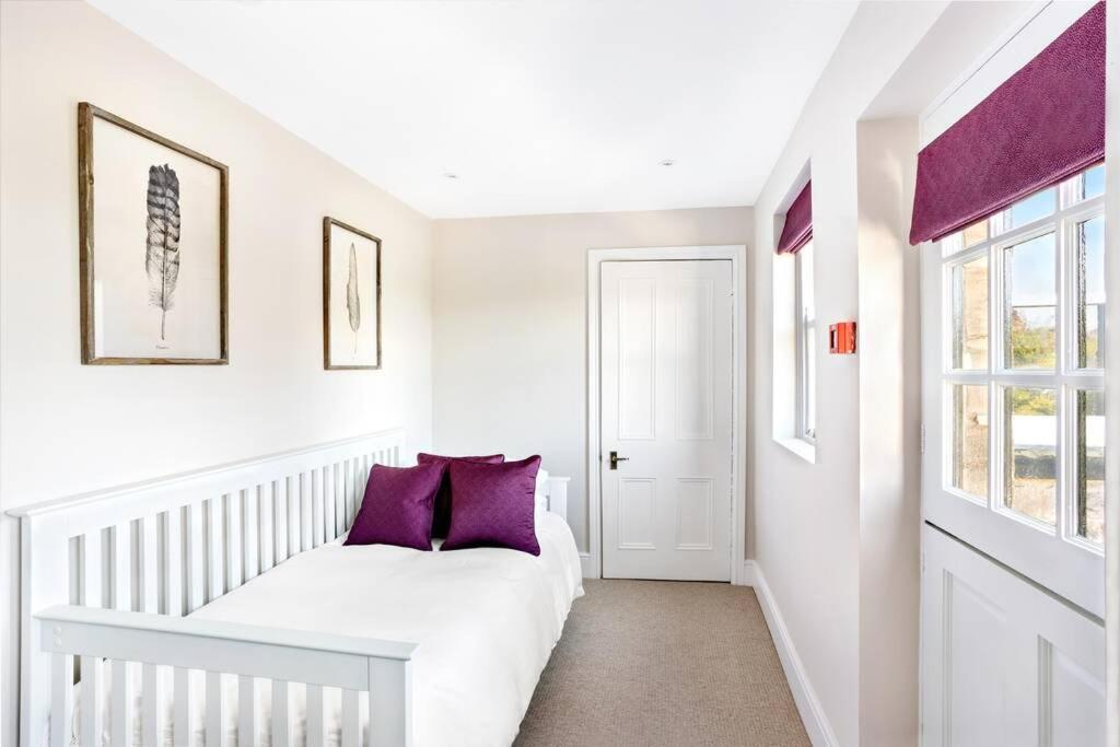 Central Harrogate Townhouse Apartment With Parking Εξωτερικό φωτογραφία